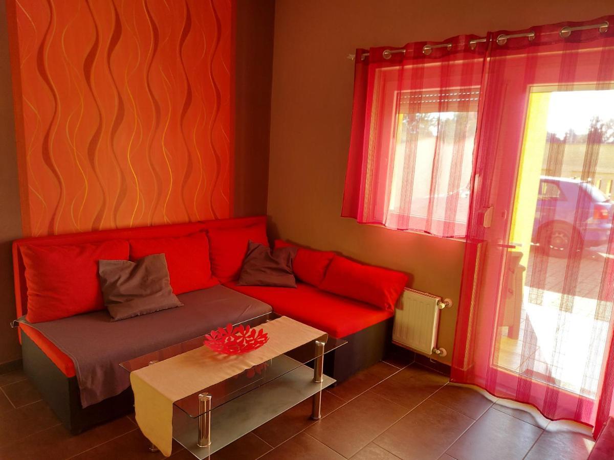 Corner Apartman 5 Siófok Buitenkant foto