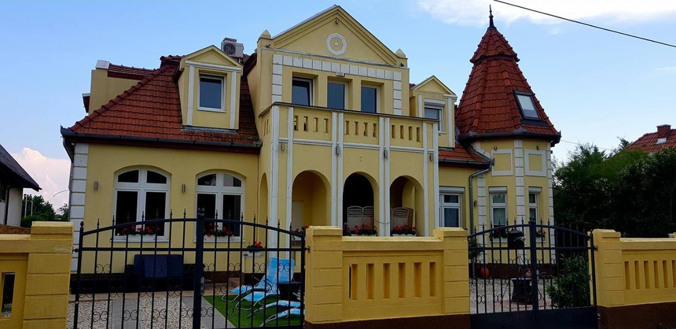 Corner Apartman 5 Siófok Buitenkant foto